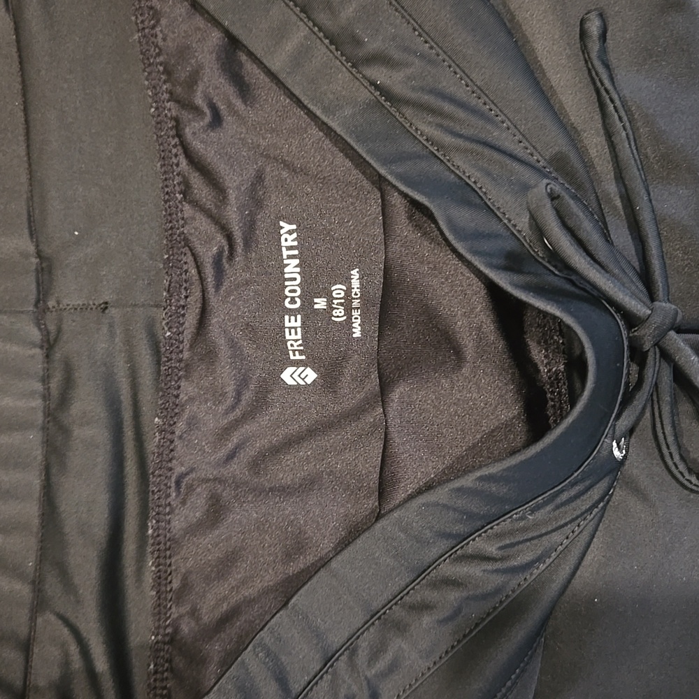 FREE COUNTRY ATHLETIC SHORTS.. #6854 - Picture 5 of 6